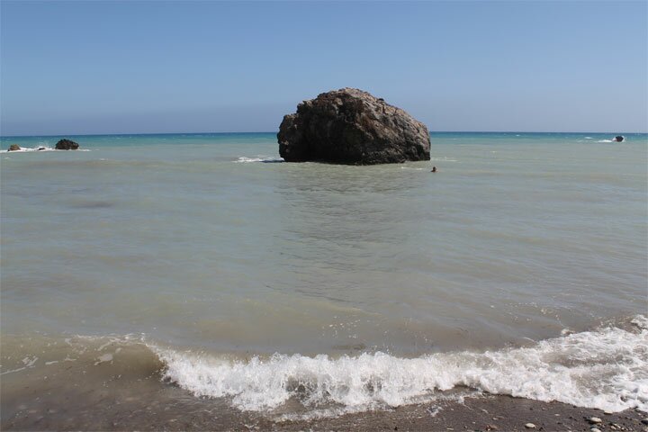 Пляжи Кипра - Камень Афродиты собственной персоной
